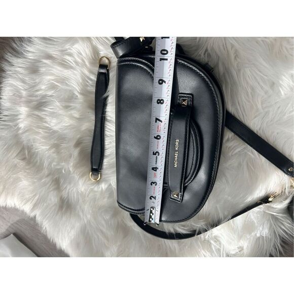 Michael Kors Cary Leather Saddle Crossbody bag Magnetic flap closure bag black h - Picture 8 of 11